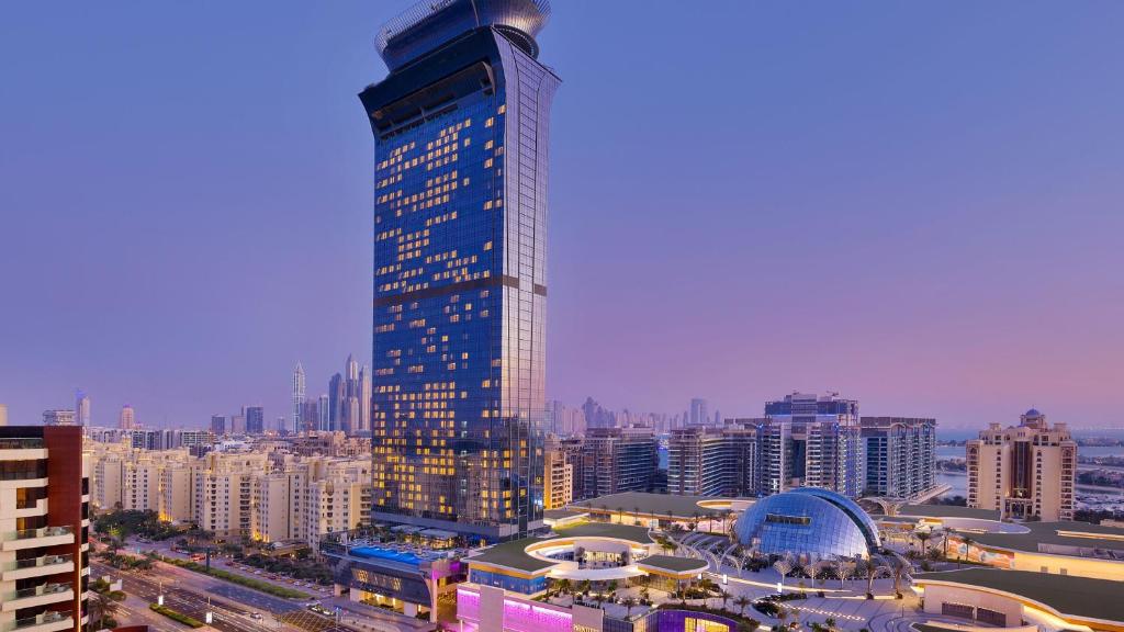 the palm tower dubai | hotel, residences, infinity pool & the view